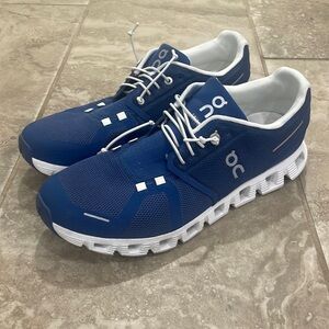 On Running Women’s Cloud 5 Blue Shell Size 10.5